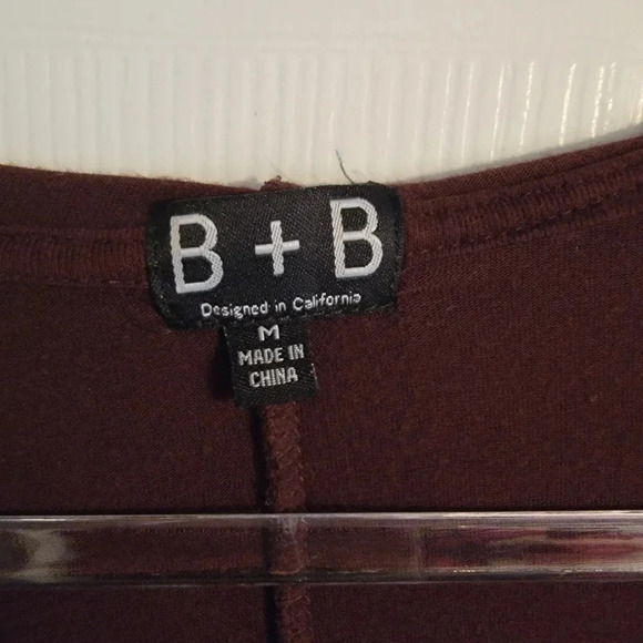 B+B hooded burgundy cardigan - Picture 3 of 4